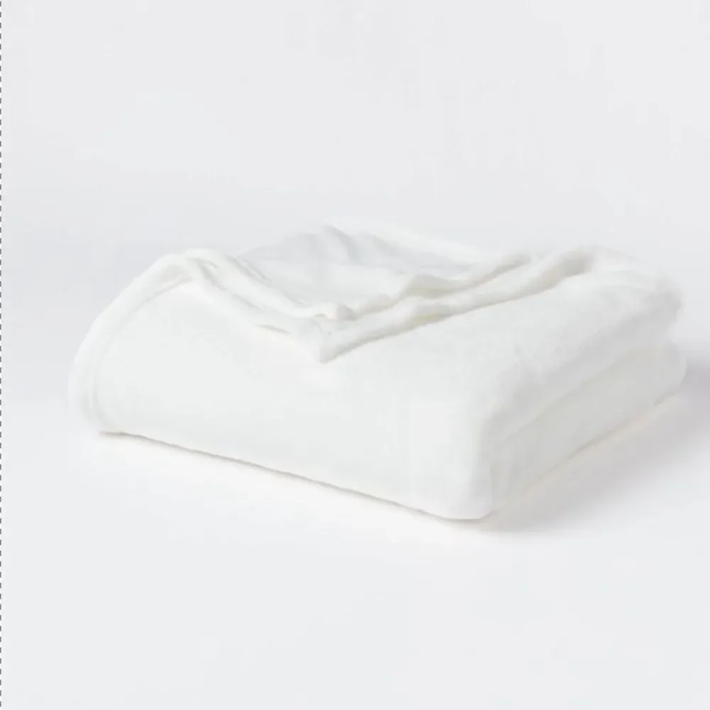 Room Essentials striped comforter